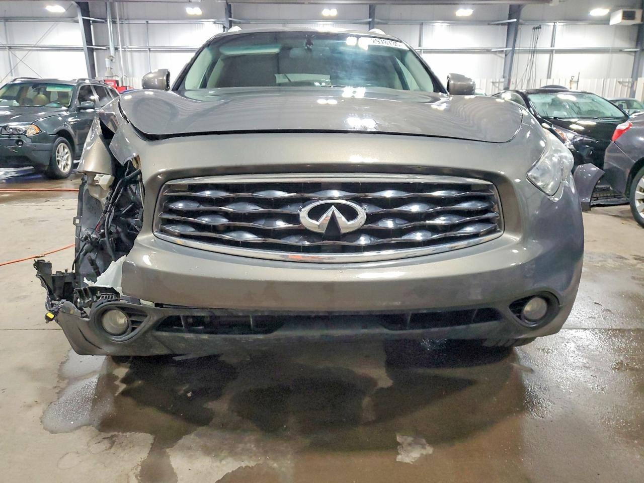 2010 INFINITI FX35
