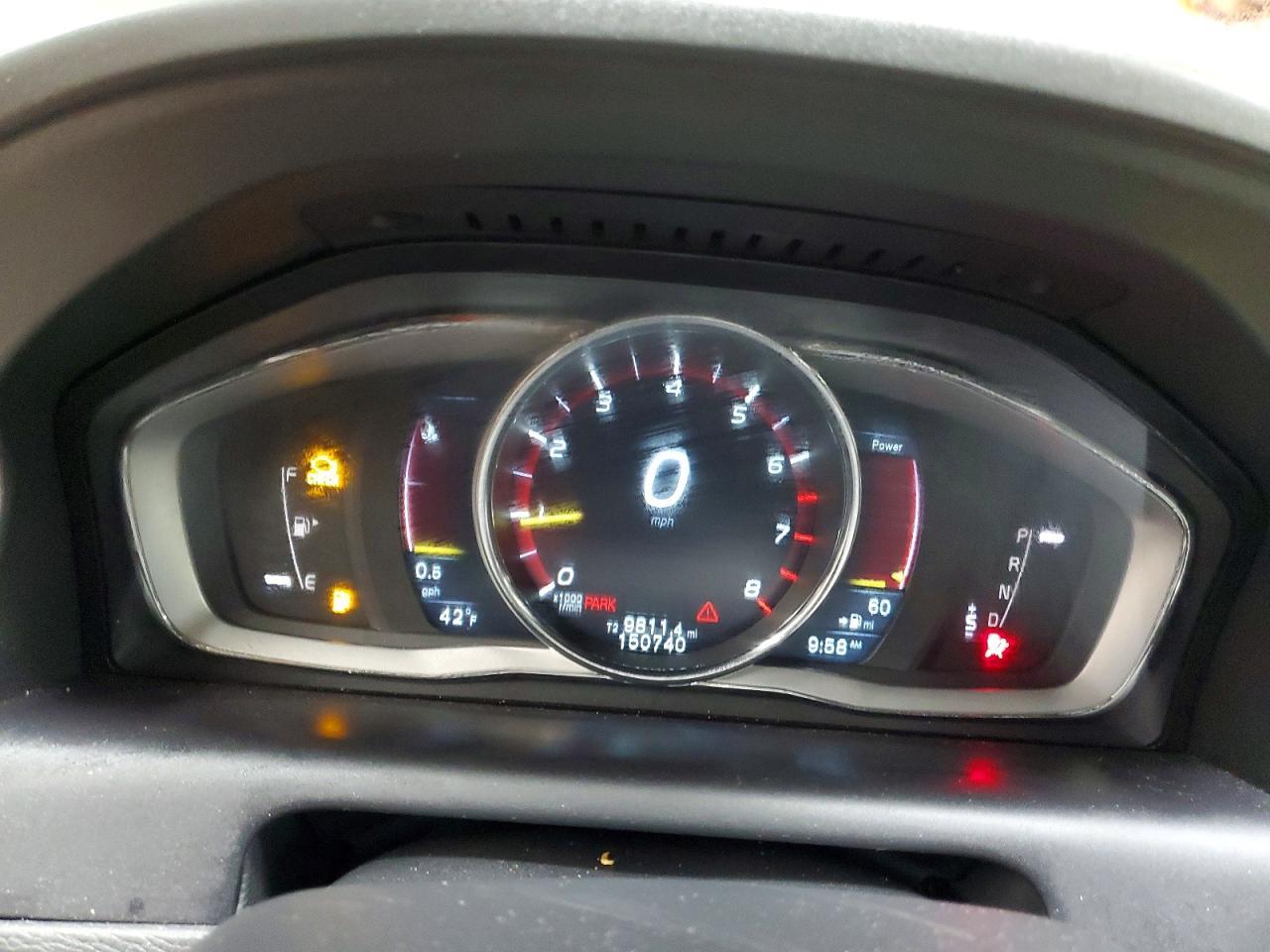 2015 VOLVO XC60