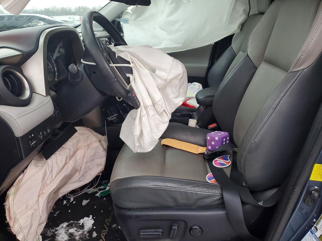 2014 TOYOTA RAV4