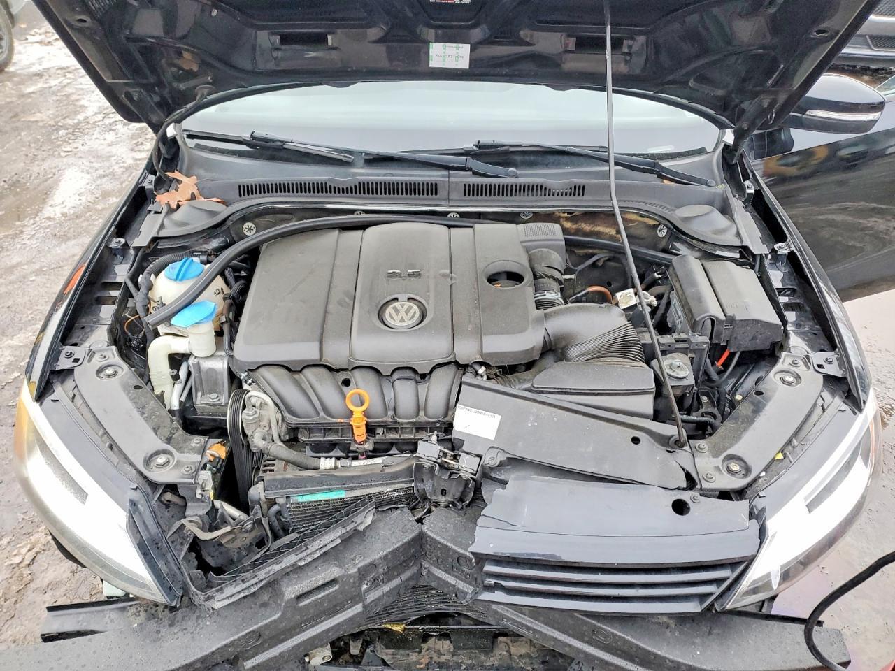 2011 VOLKSWAGEN JETTA