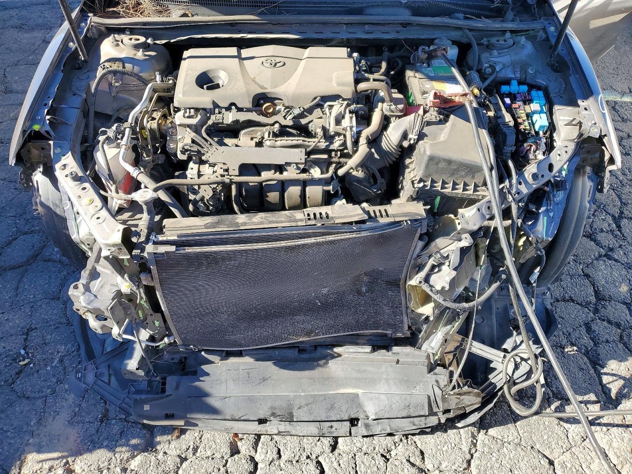 2019 TOYOTA CAMRY