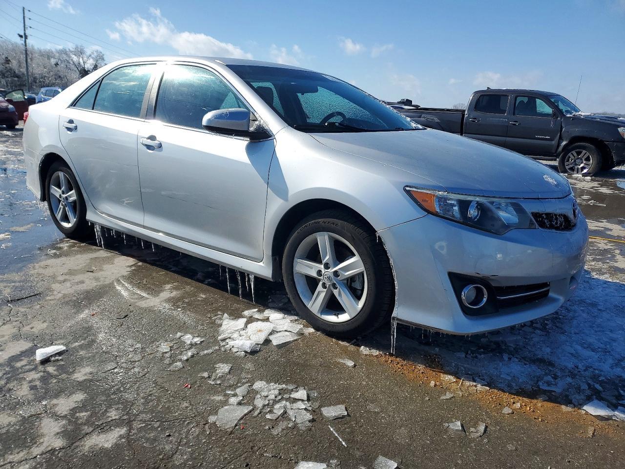 2014 TOYOTA CAMRY