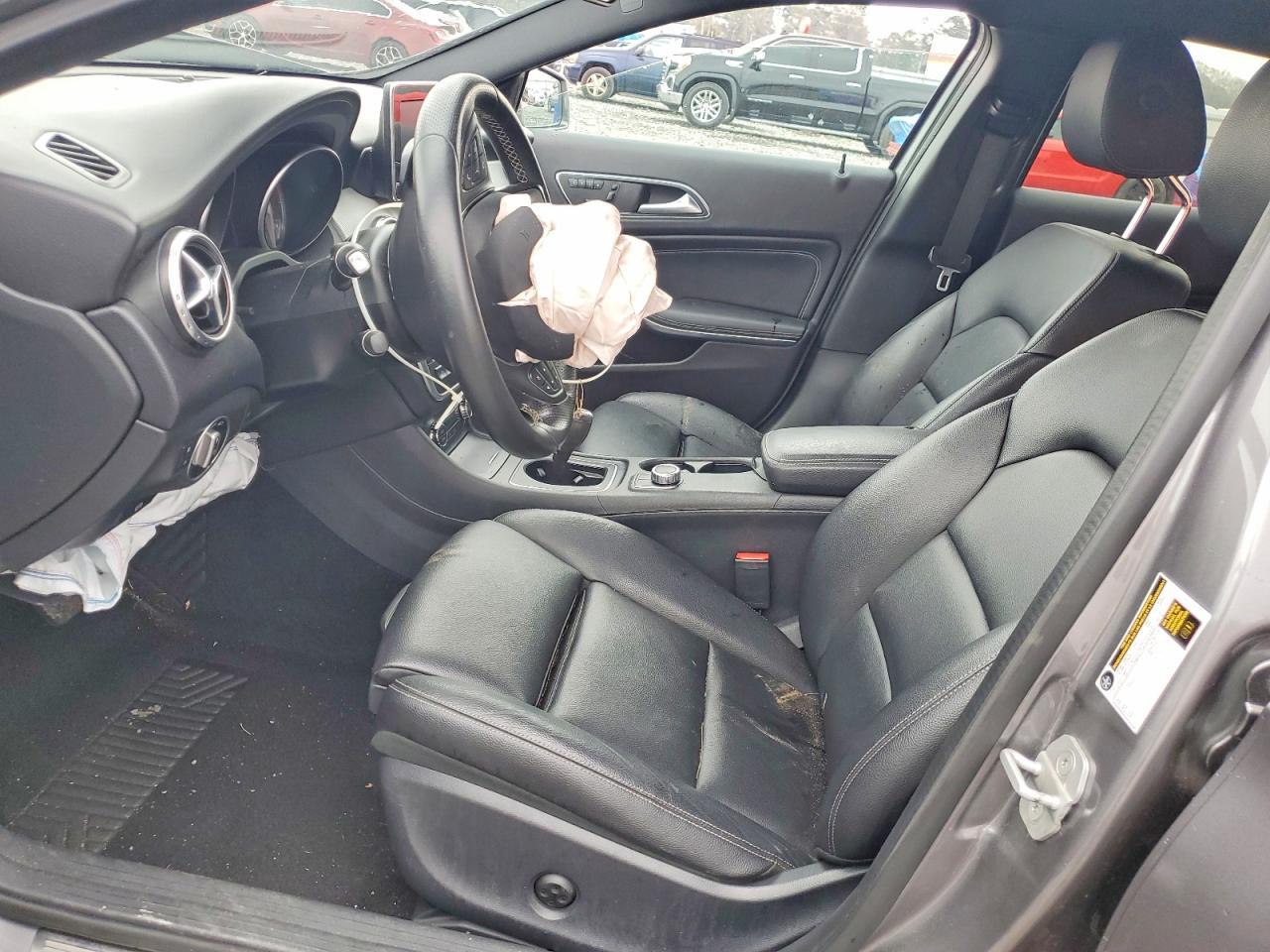 2017 MERCEDES-BENZ GLA-Class
