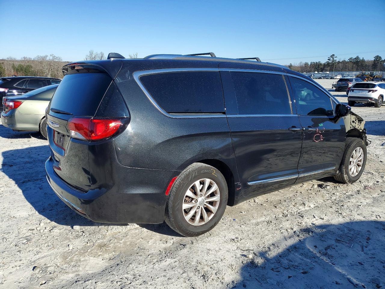 2019 CHRYSLER Pacifica