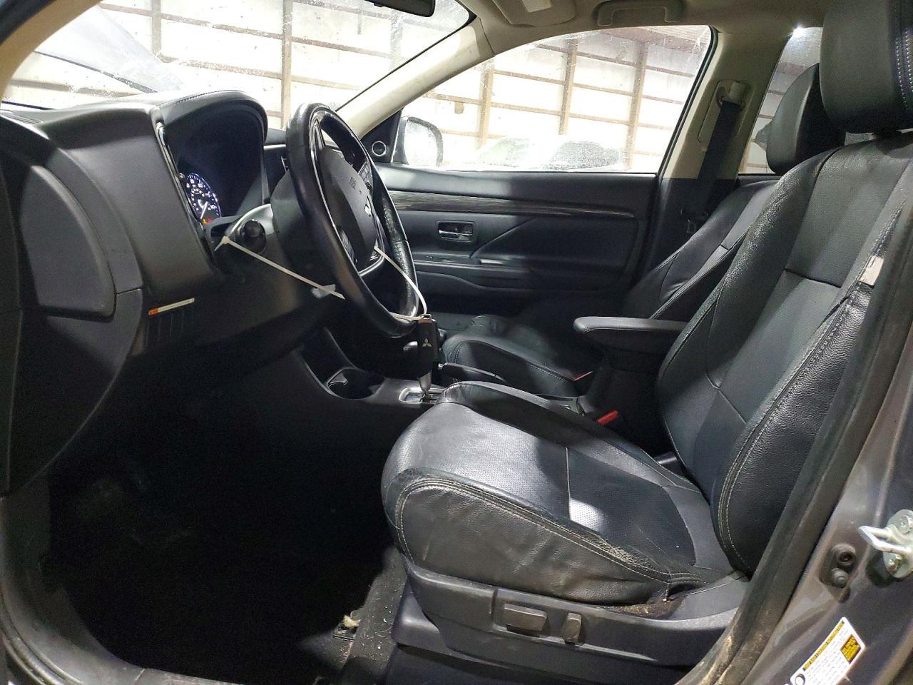 2016 MITSUBISHI outlander