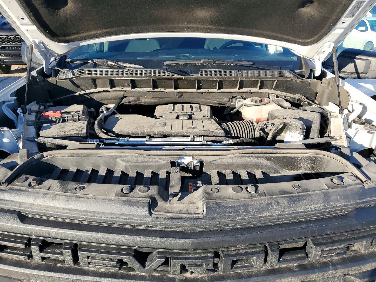 2025 CHEVROLET Silverado