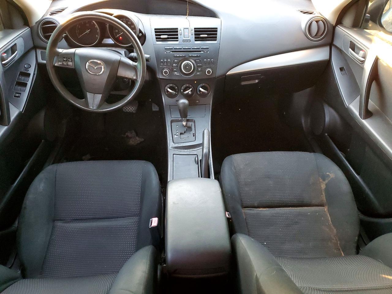2013 MAZDA 3