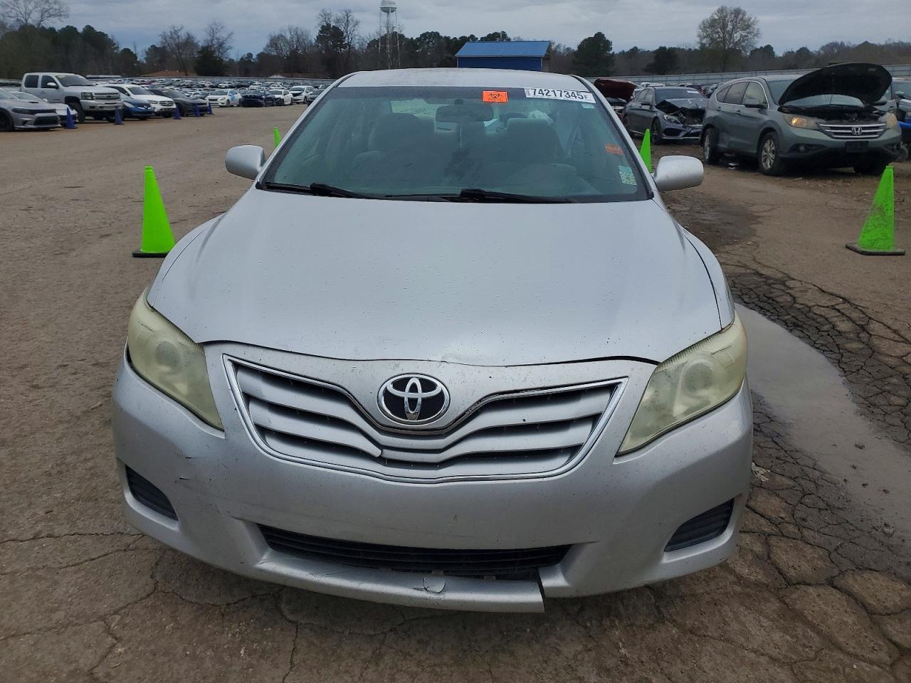 2011 TOYOTA CAMRY