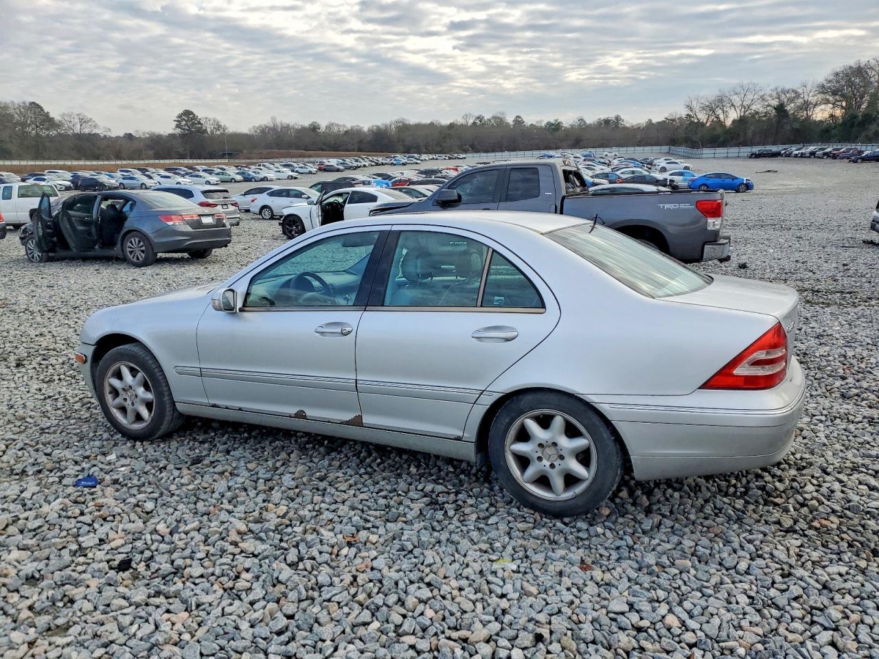 2002 MERCEDES-BENZ C-CLASS