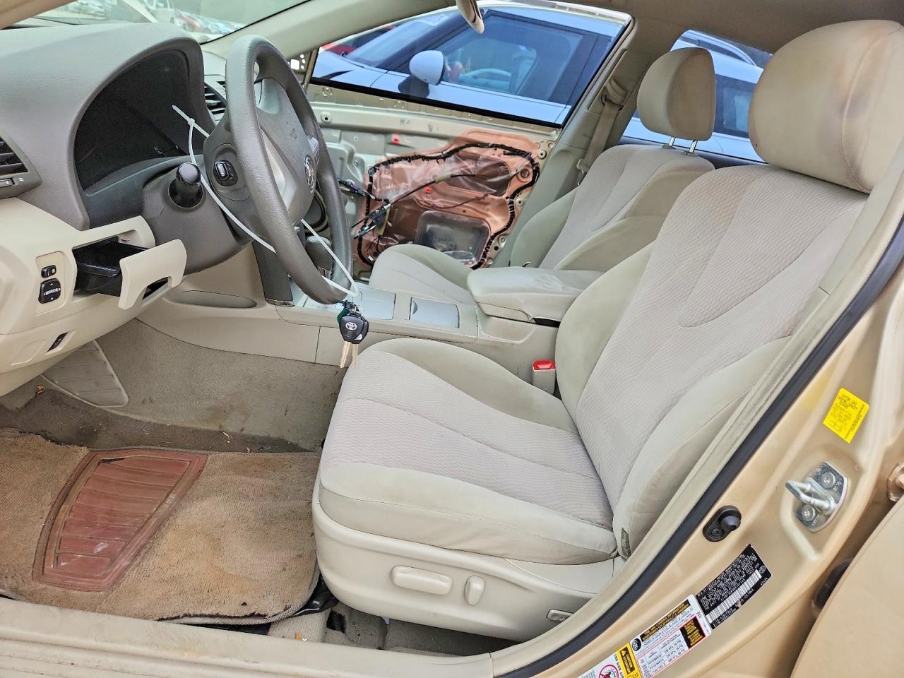 2011 TOYOTA CAMRY
