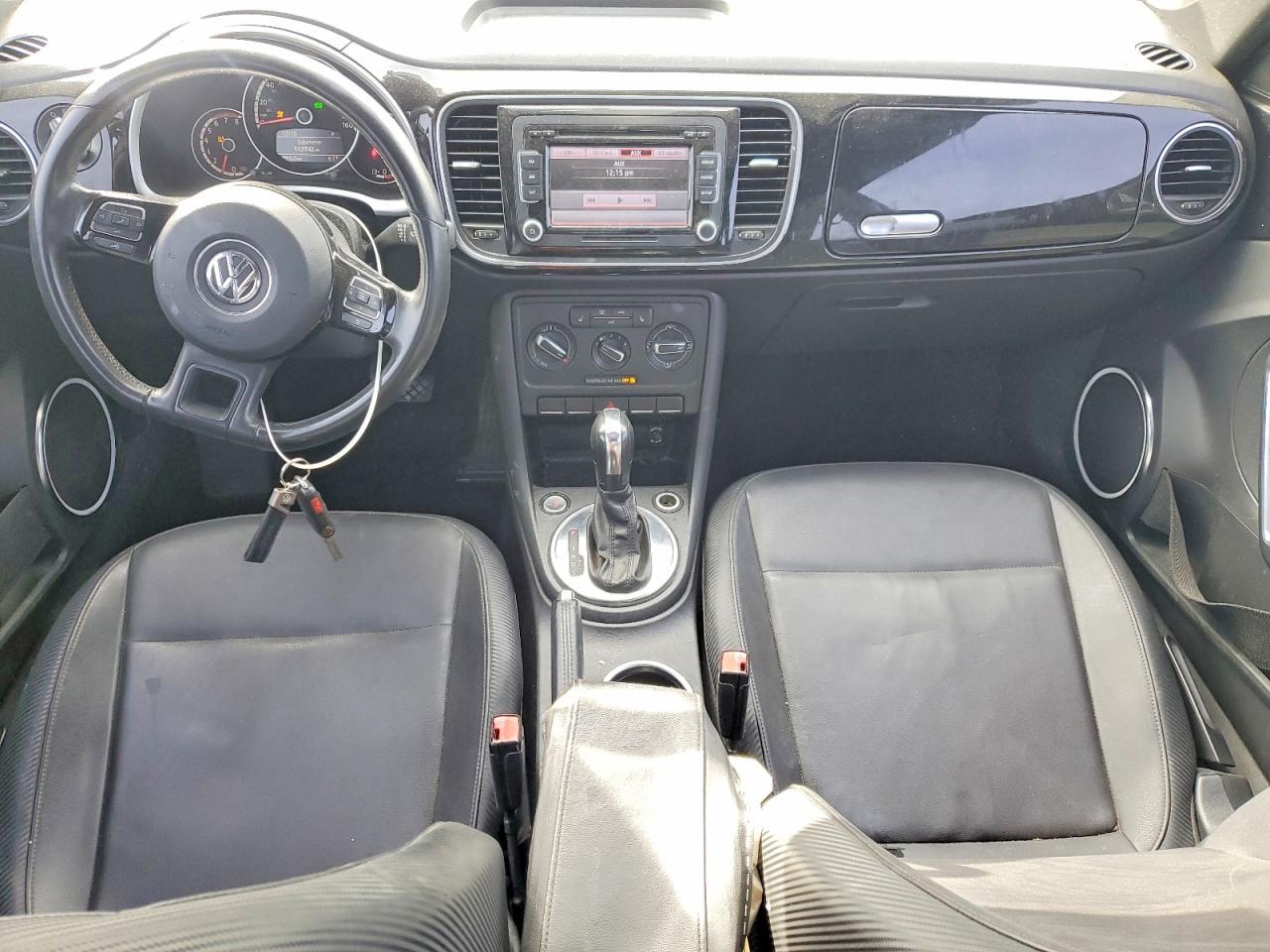 2013 VOLKSWAGEN Beetle
