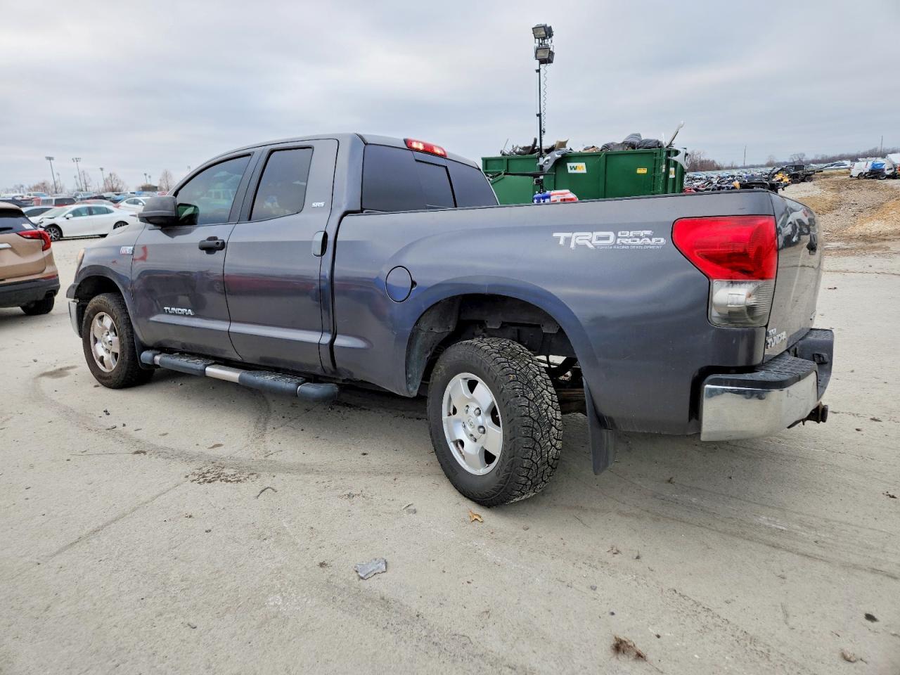 2011 TOYOTA TUNDRA