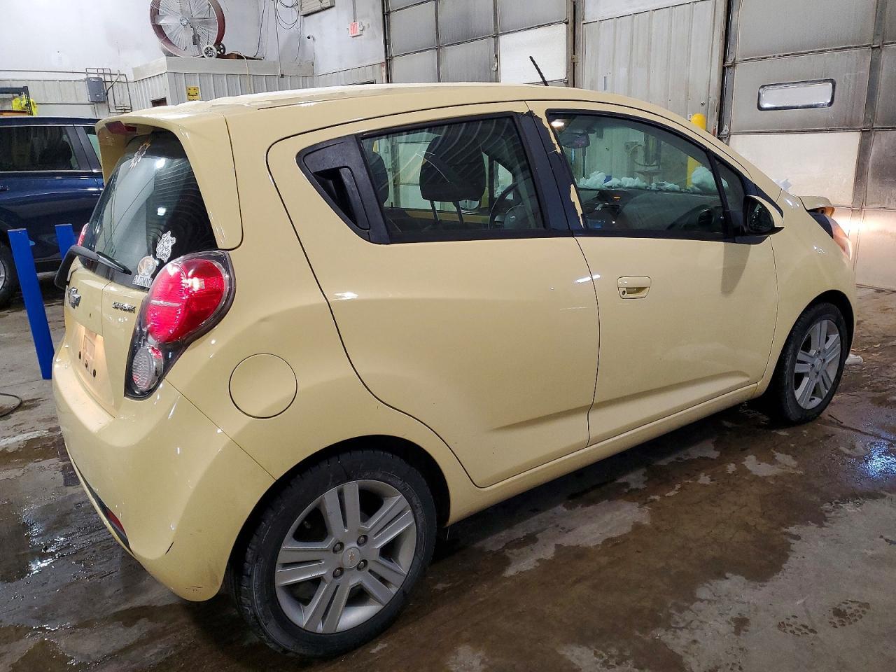 2014 CHEVROLET Spark