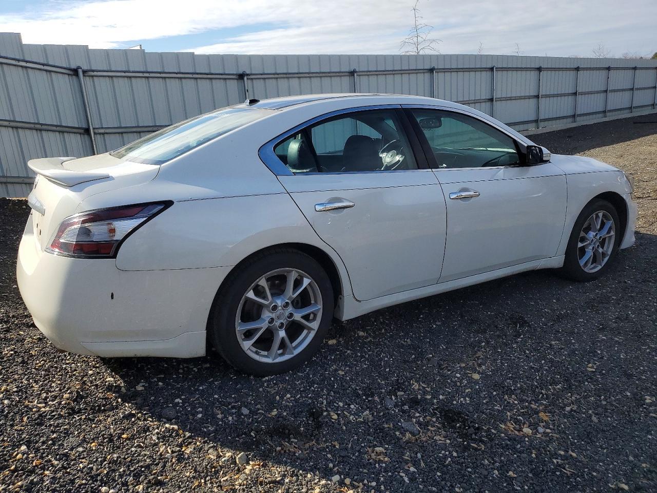 2012 NISSAN Maxima