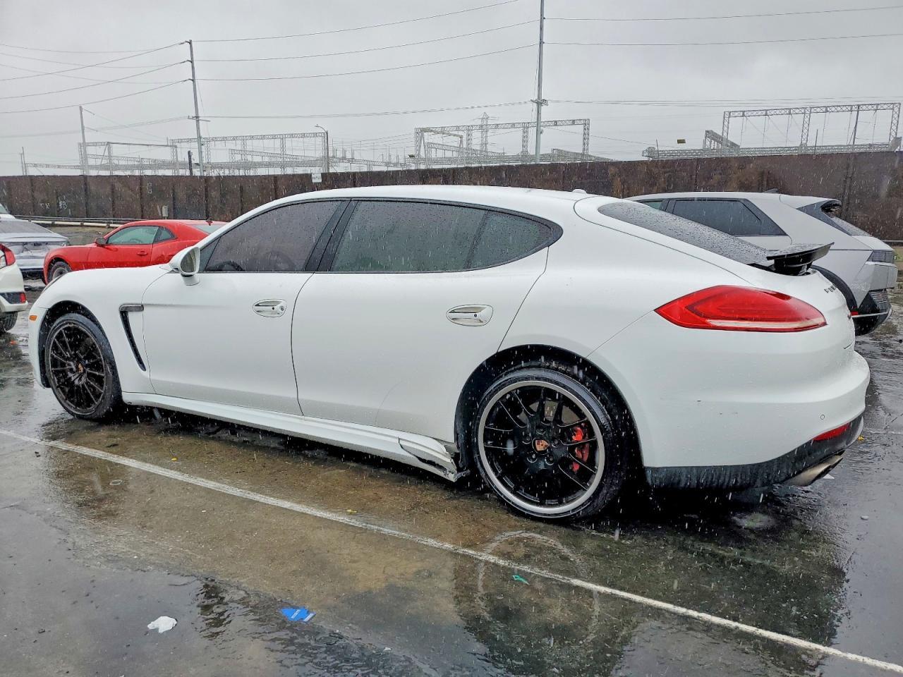 2014 PORSCHE Panamera