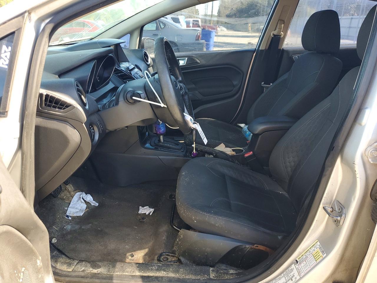 2014 FORD Fiesta
