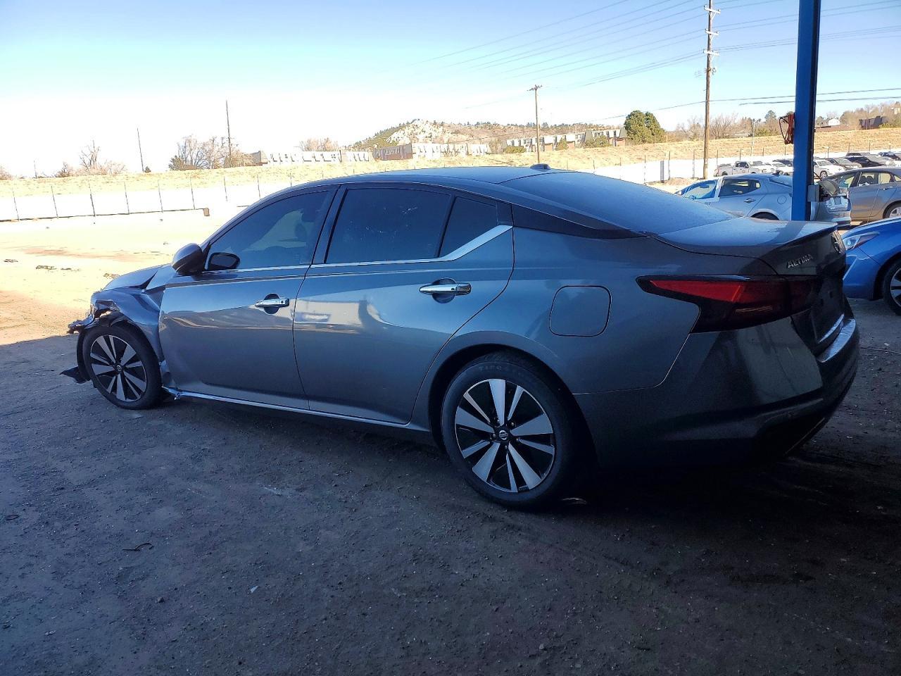 2022 NISSAN ALTIMA