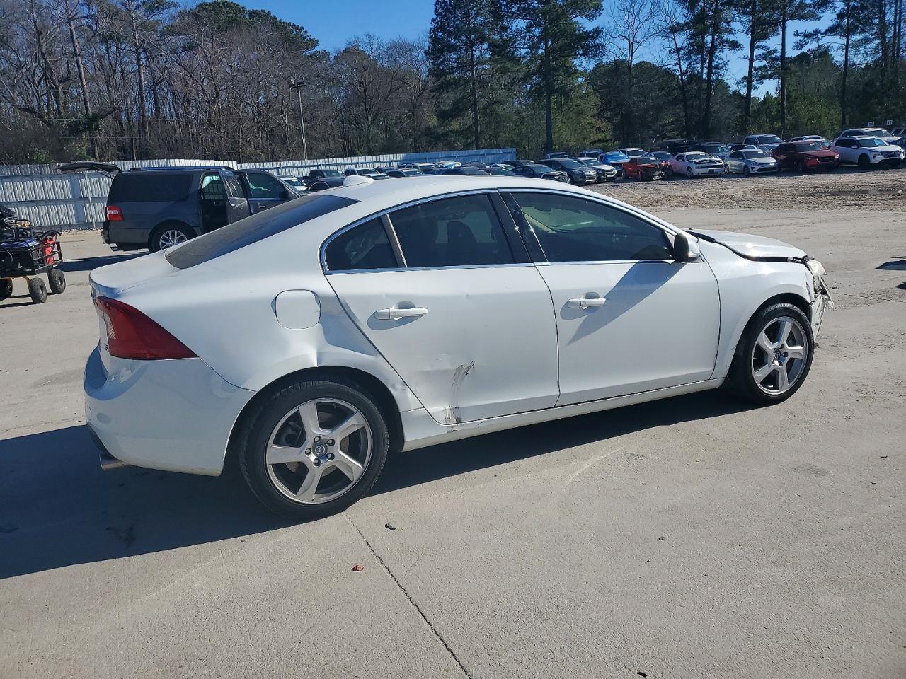 2013 VOLVO S60