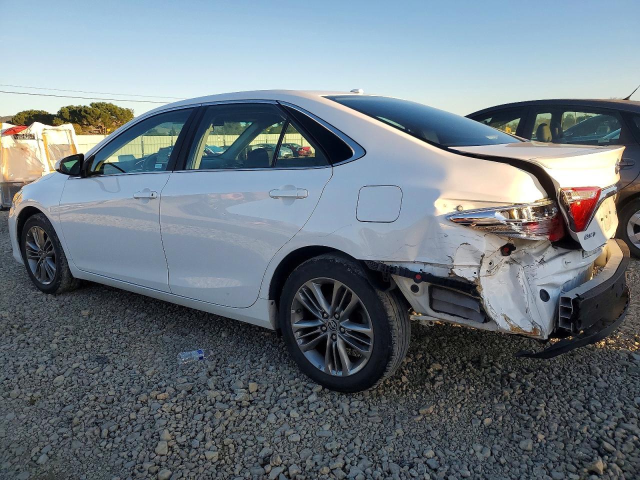 2015 TOYOTA CAMRY