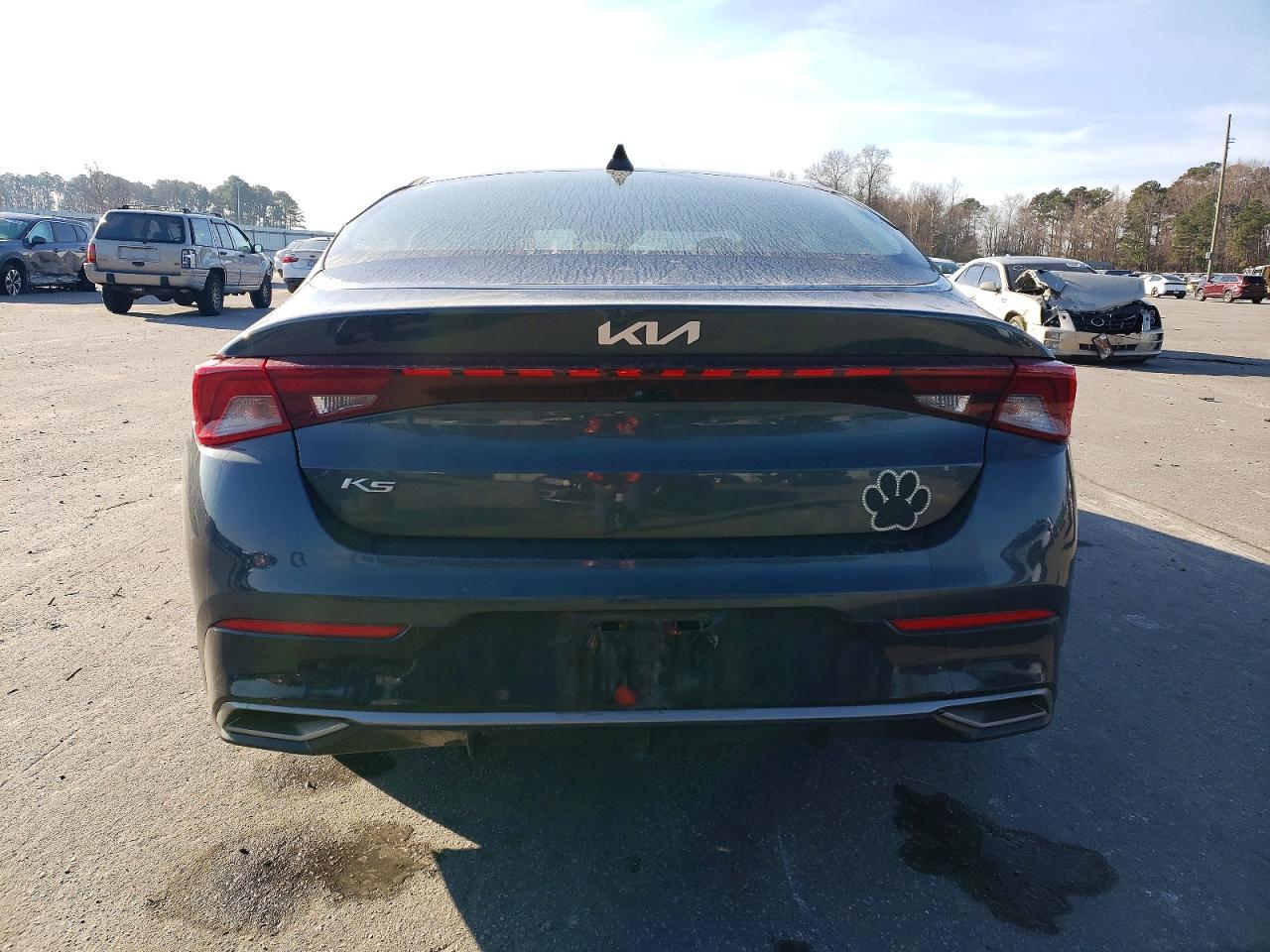 2022 KIA K5