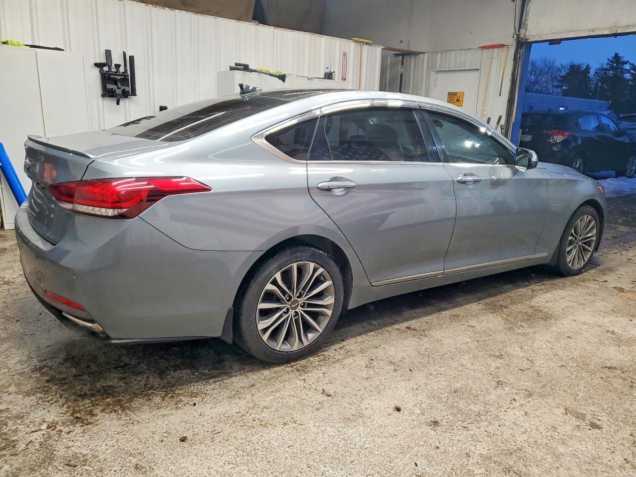 2015 HYUNDAI GENESIS