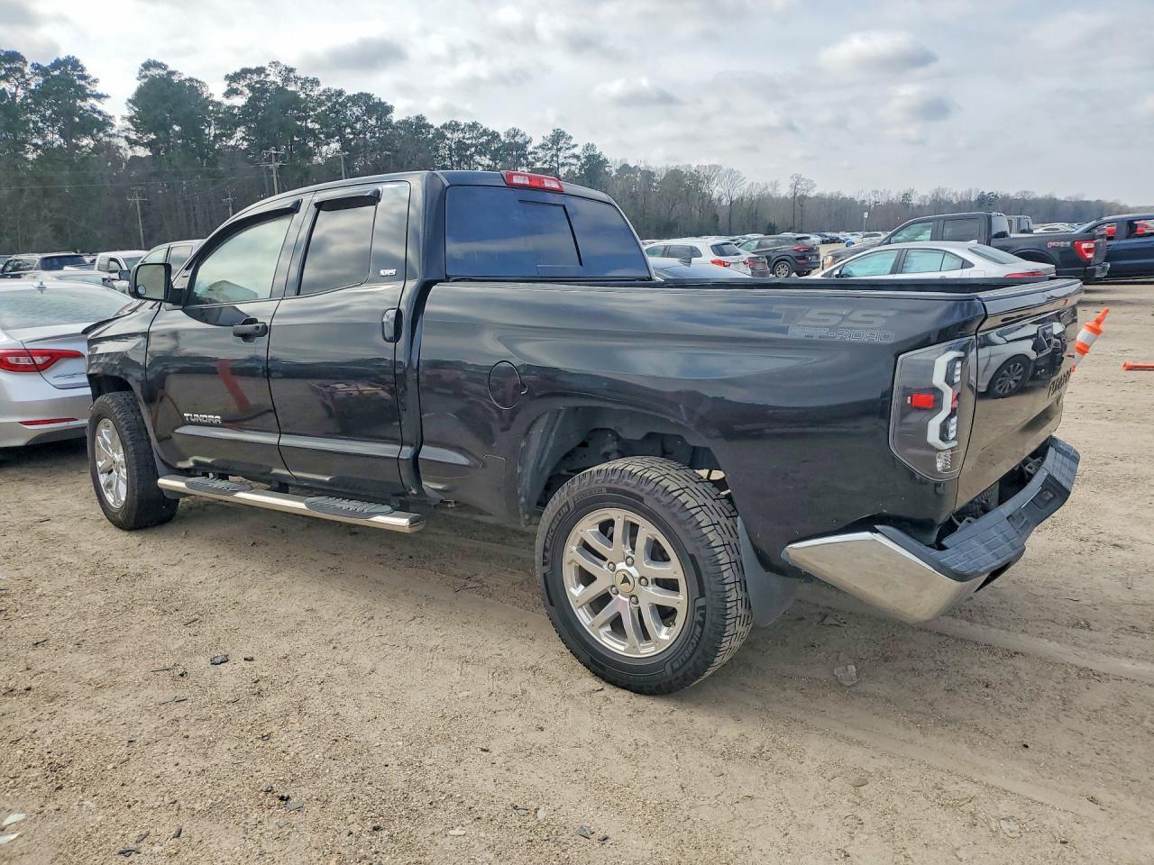 2014 TOYOTA TUNDRA