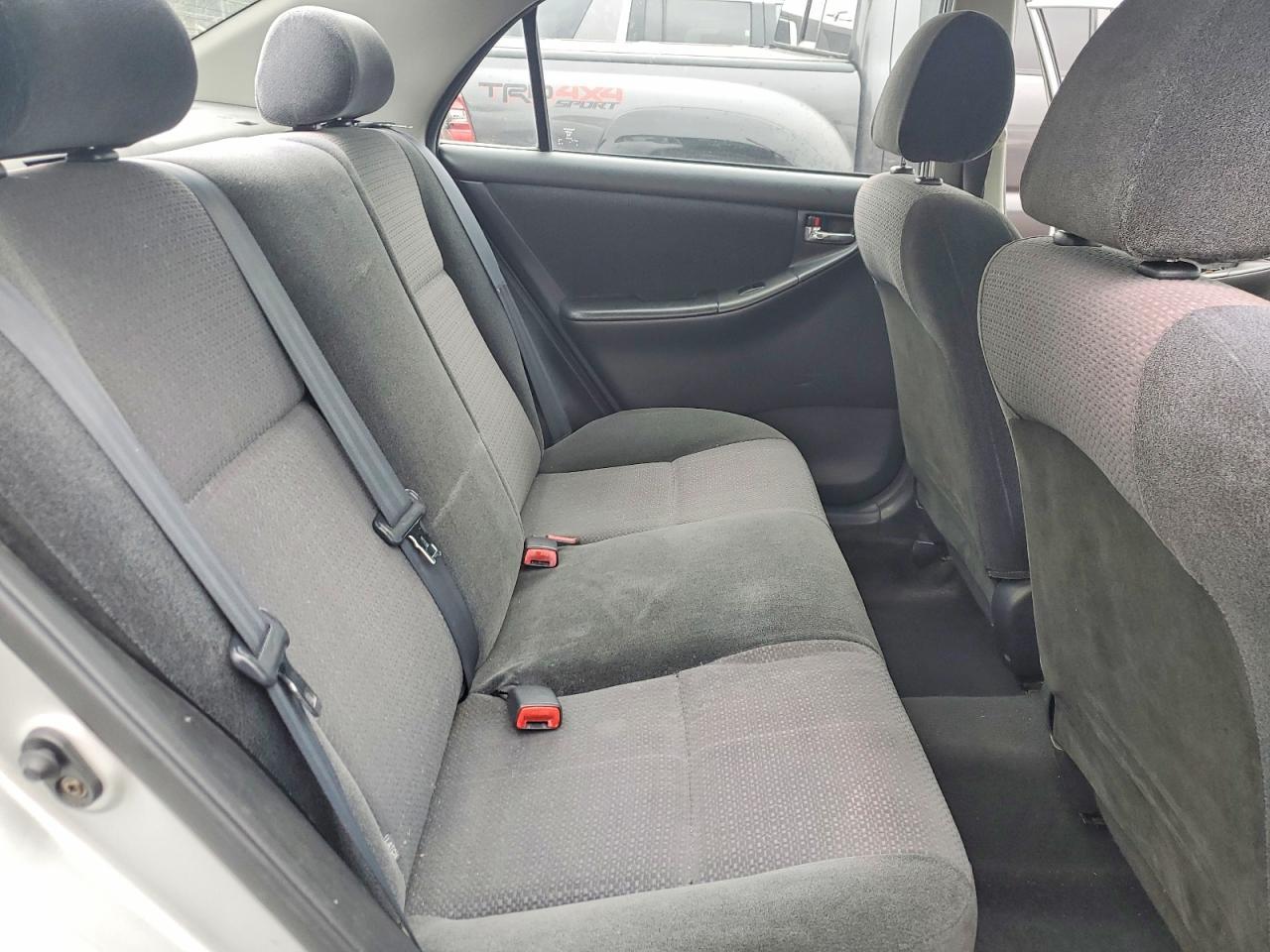 2004 TOYOTA COROLLA
