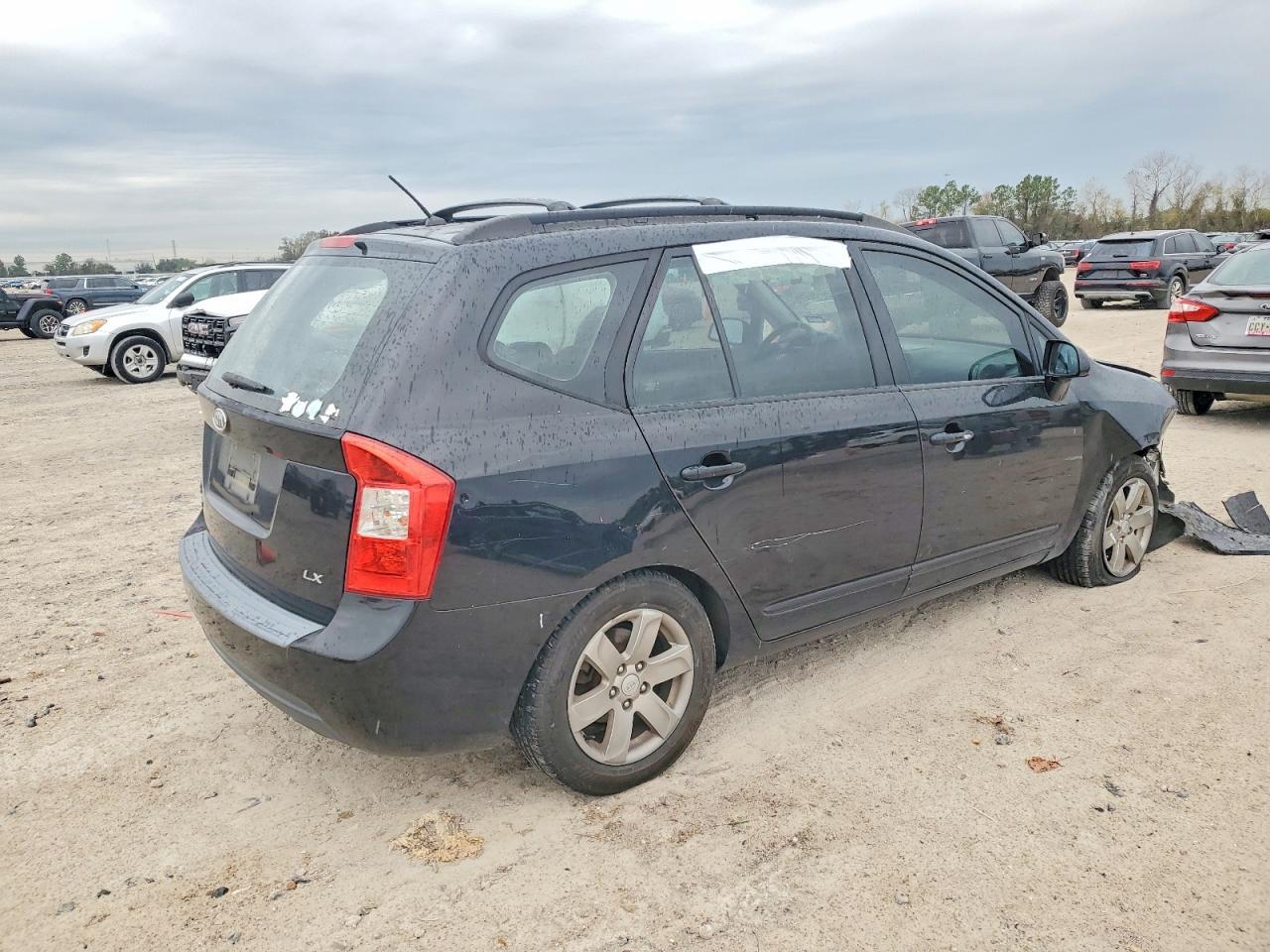 2008 KIA RONDO