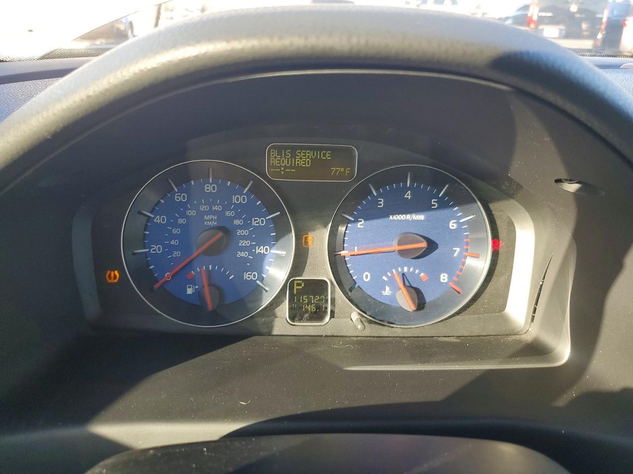 2010 VOLVO C30