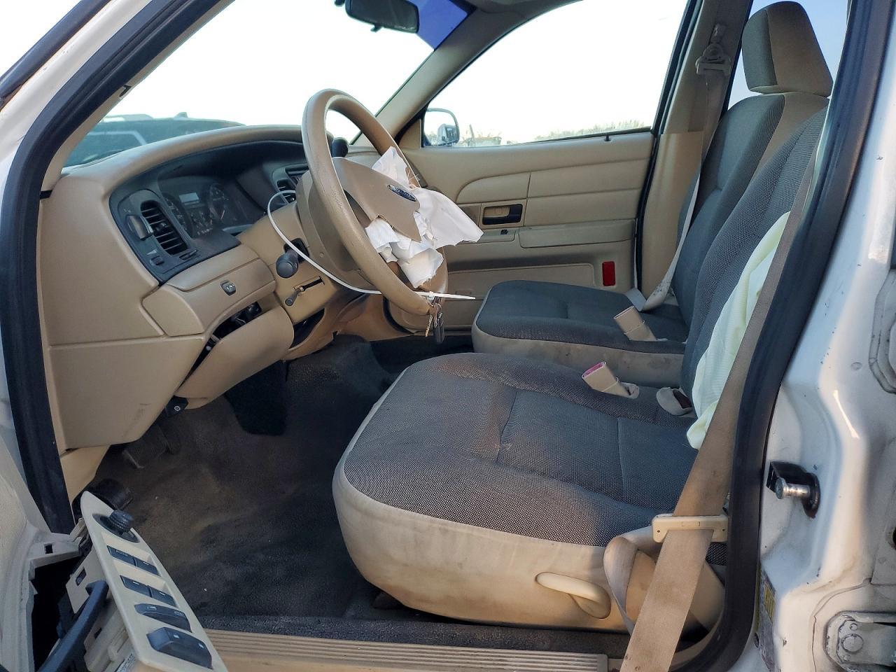 2009 FORD Crown Victoria