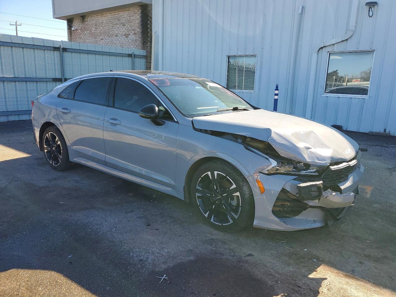 2022 KIA K5