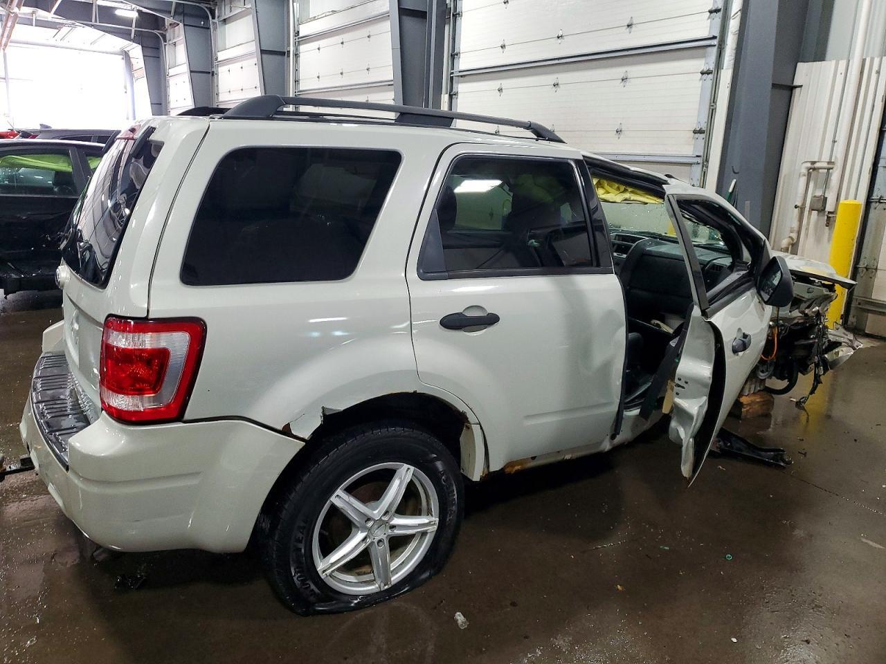2009 FORD ESCAPE