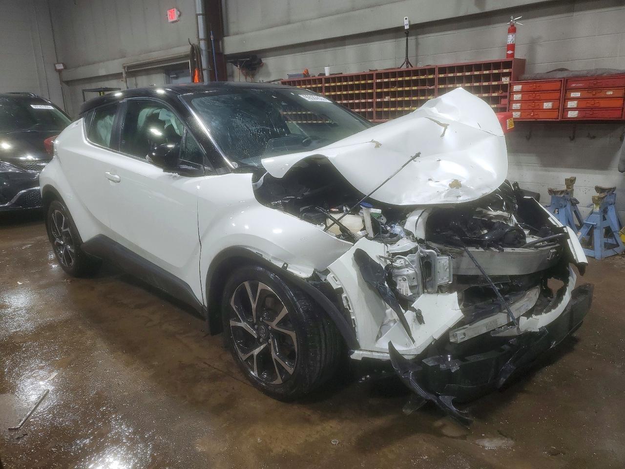 2019 TOYOTA C-HR