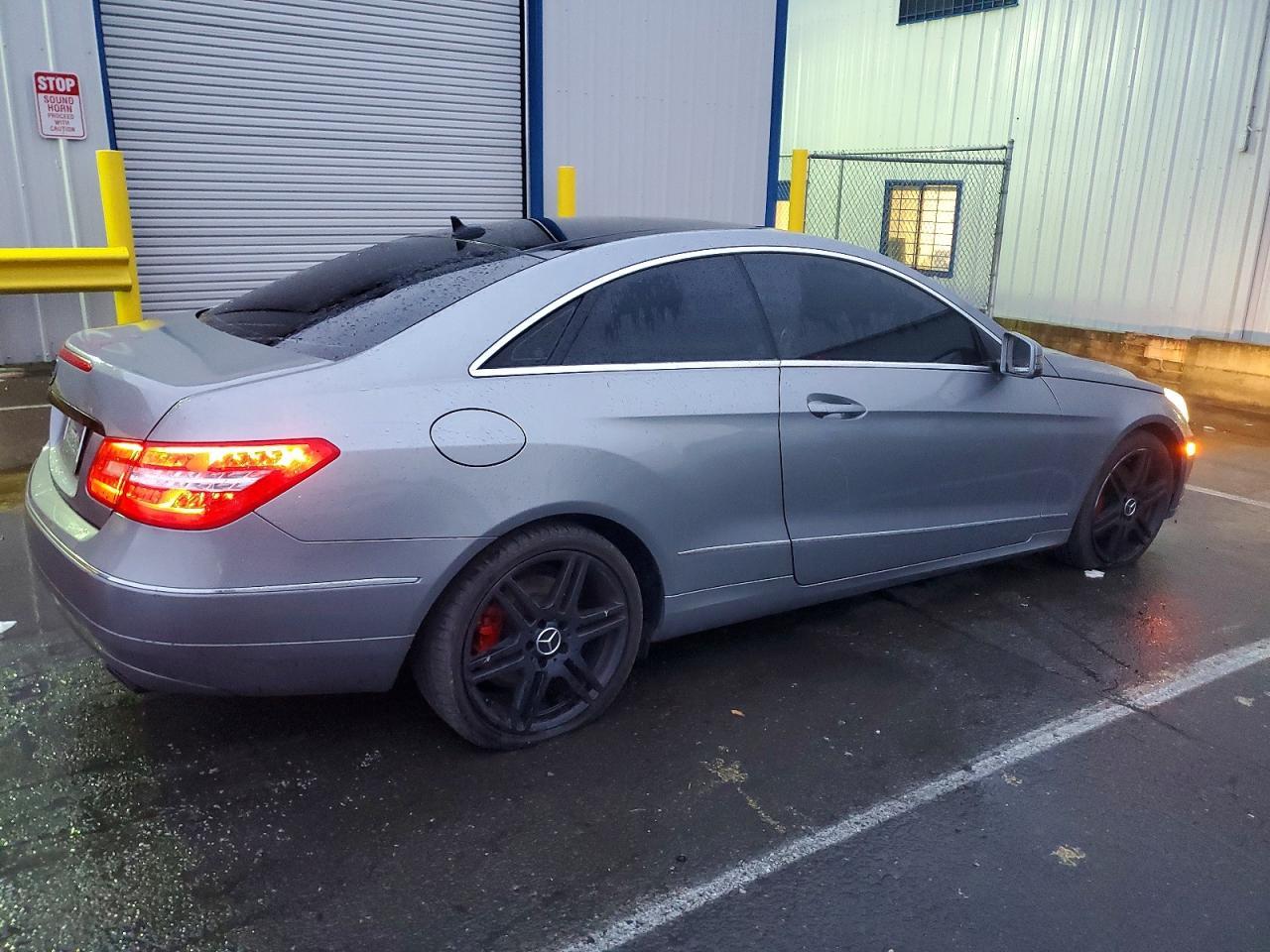 2010 MERCEDES-BENZ E-Class