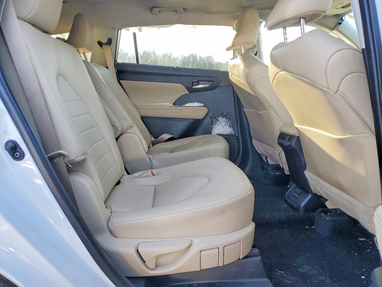 2024 TOYOTA HIGHLANDER