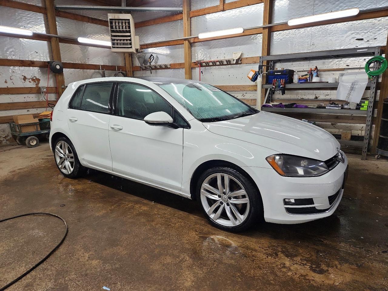2015 VOLKSWAGEN GOLF