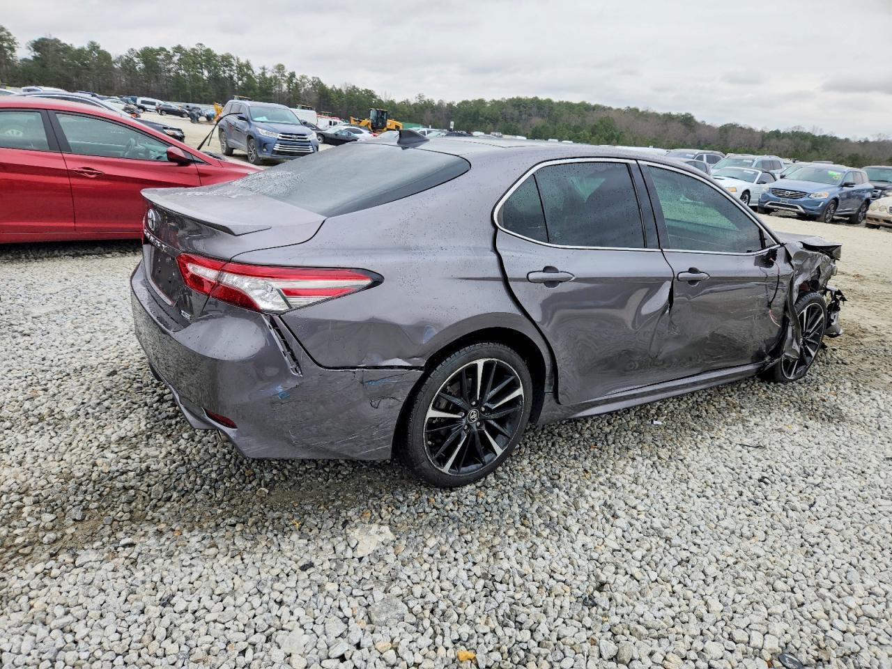 2019 TOYOTA CAMRY