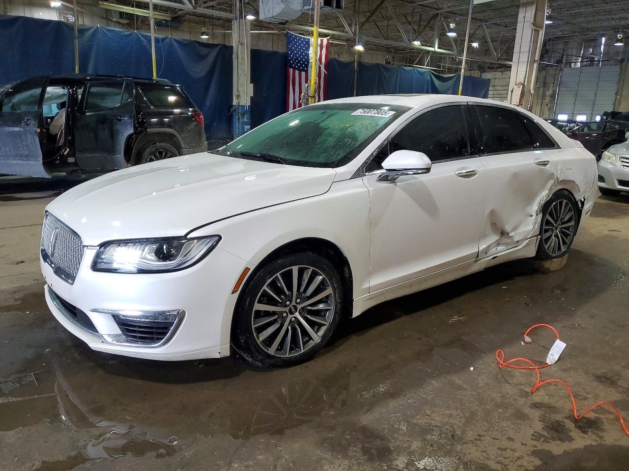 2017 LINCOLN MKZ