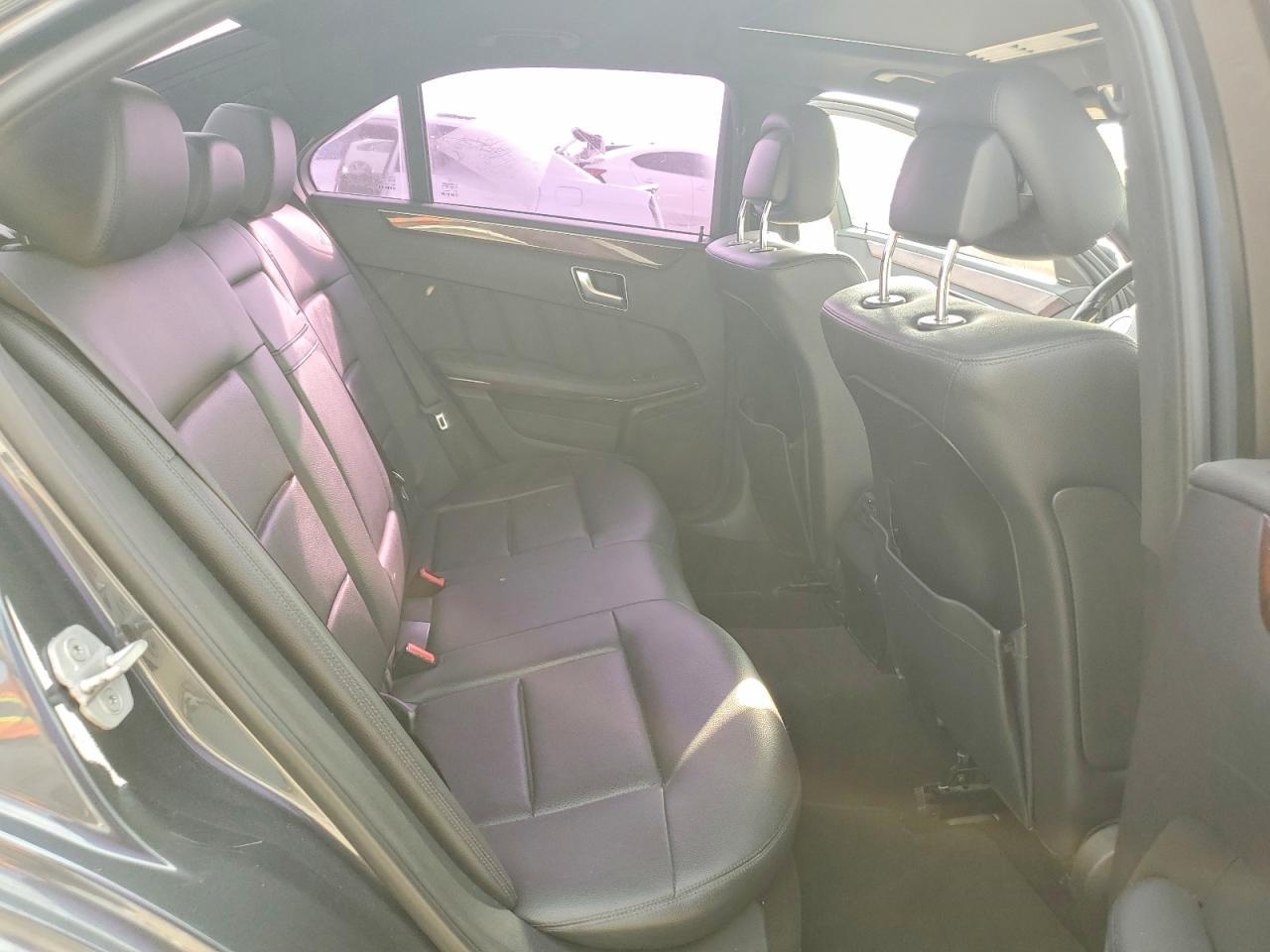 2013 MERCEDES-BENZ E-Class