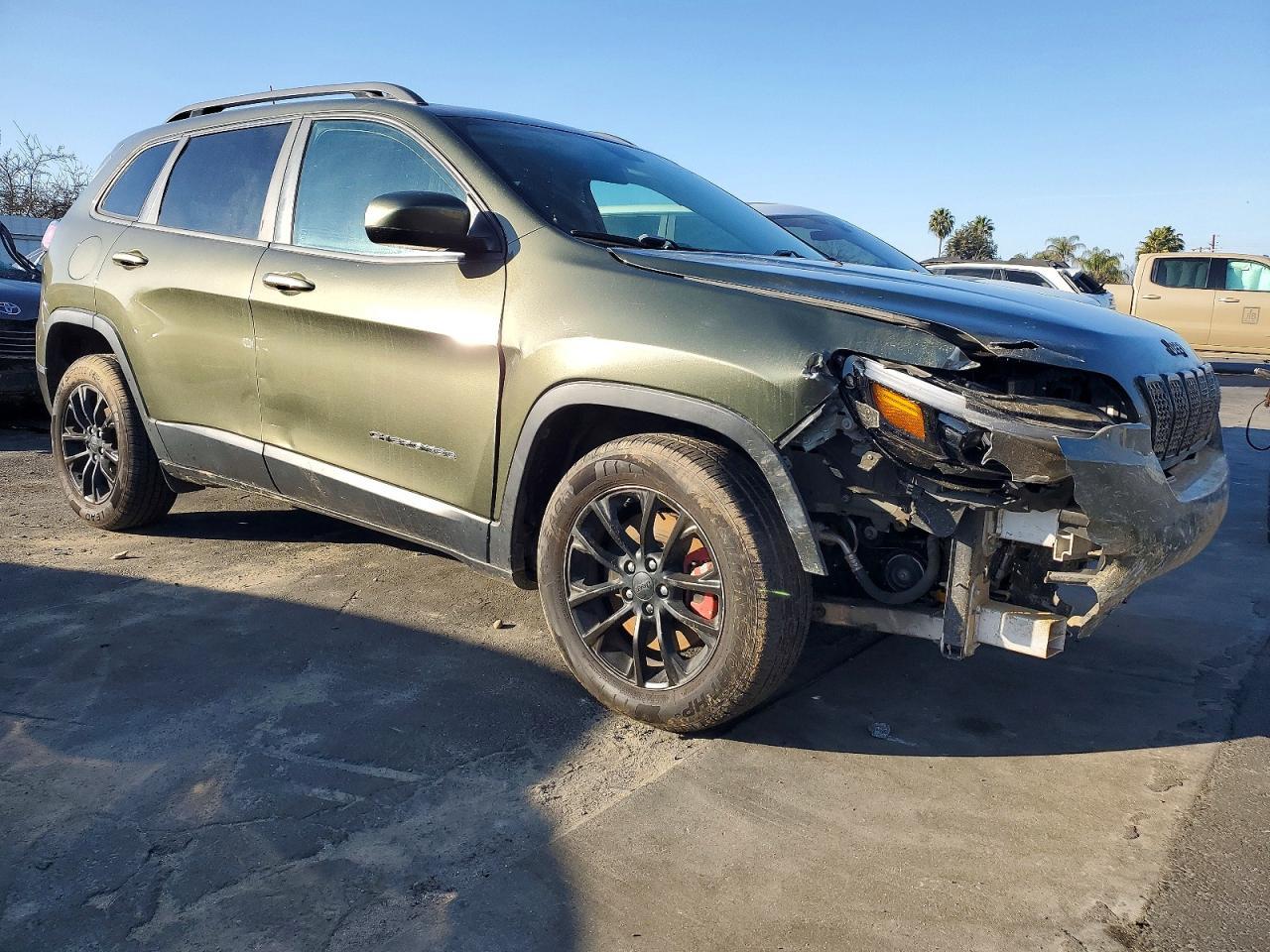 2019 JEEP CHEROKEE