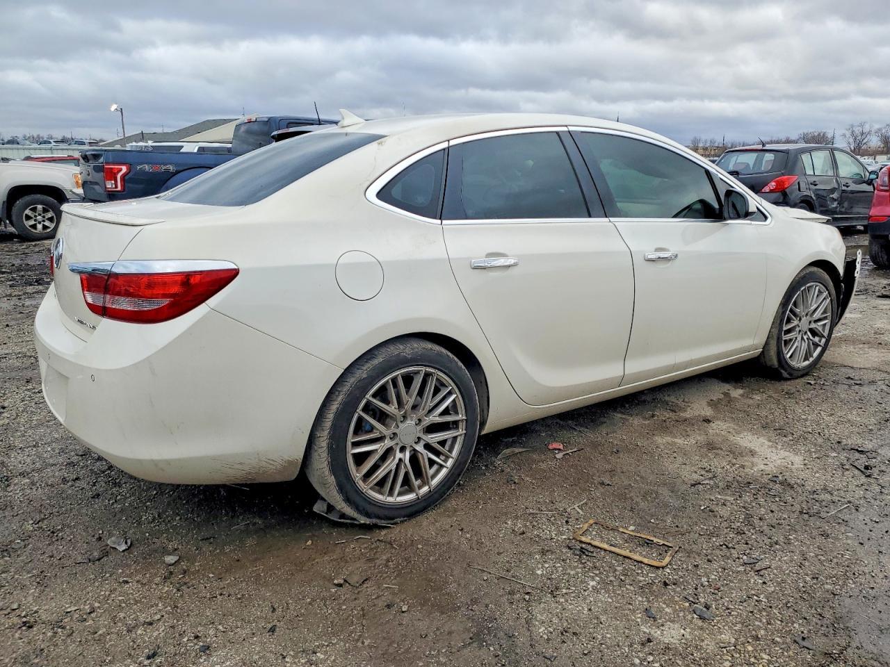 2013 BUICK VERANO