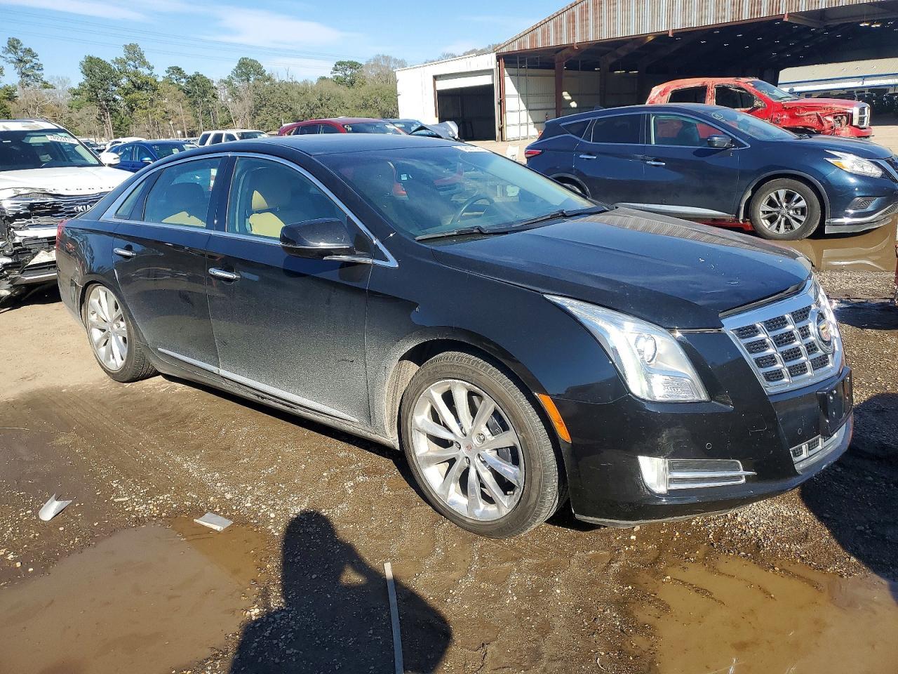 2013 CADILLAC XTS