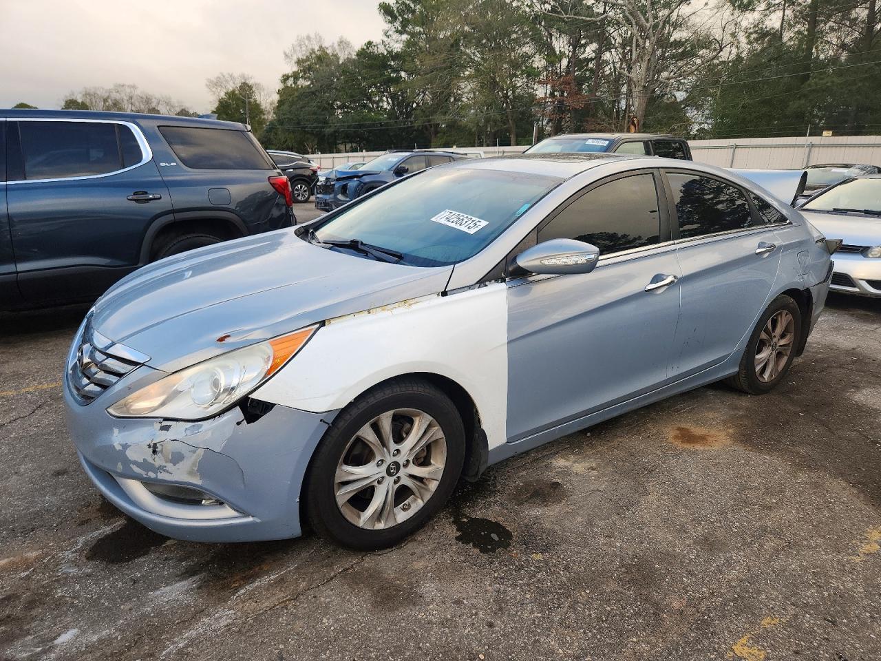 2011 HYUNDAI SONATA