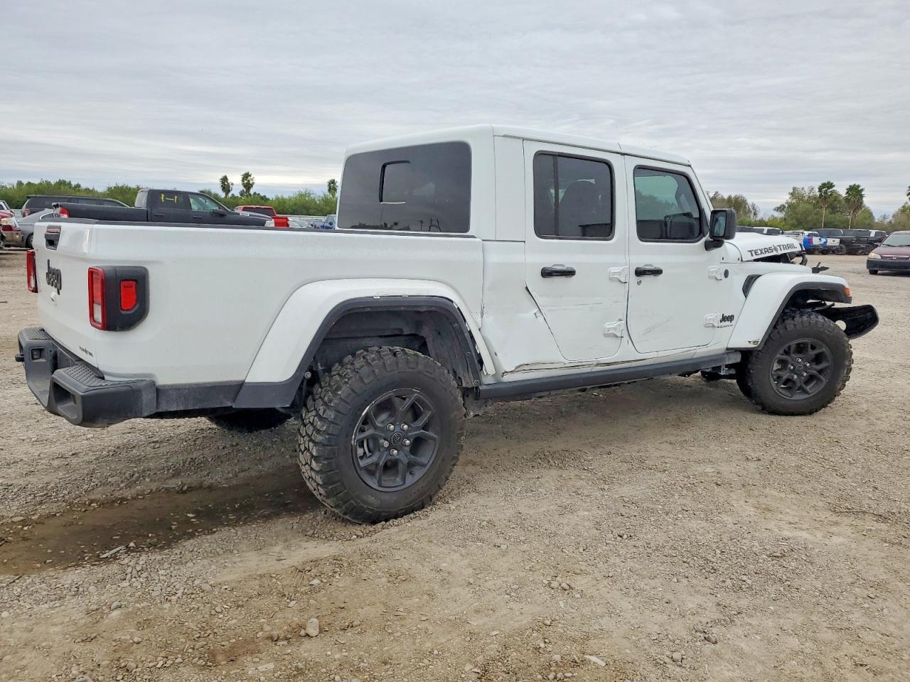 2025 JEEP Gladiator