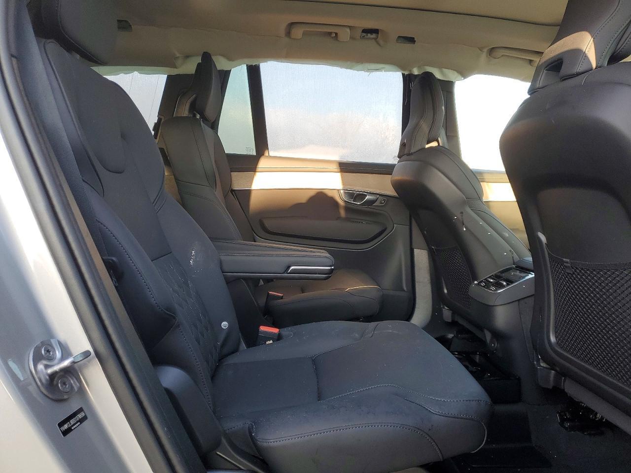 2025 VOLVO XC90