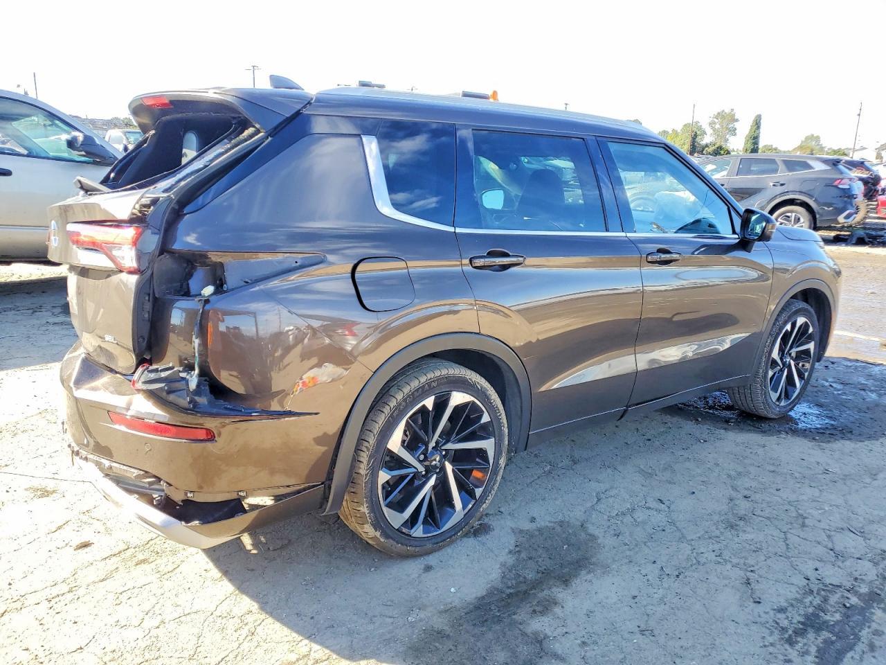 2022 MITSUBISHI outlander