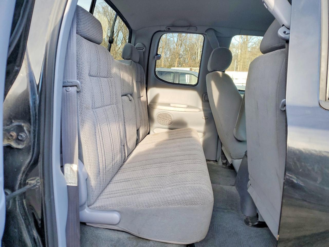 2002 TOYOTA TUNDRA