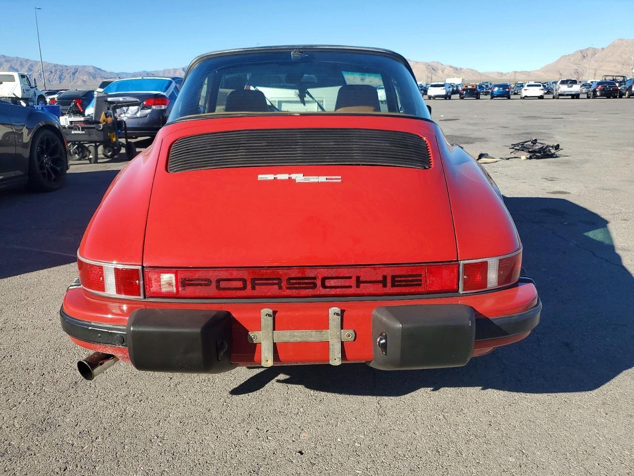 1982 PORSCHE 911