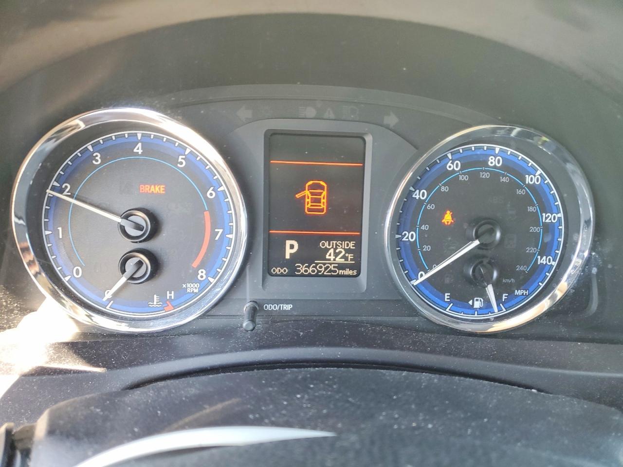 2018 TOYOTA COROLLA