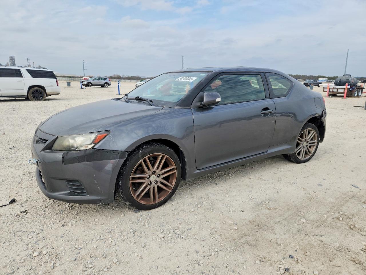 2013 TOYOTA SCION